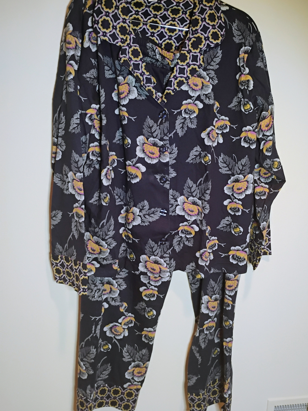 Vera Bradley Women's Navy/Multicolor Floral 2 pc Pajama Set Sz XL